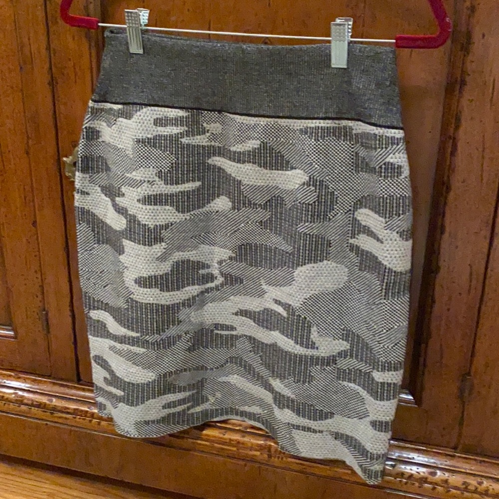Tommy Hilfiger Camo knit skirt
